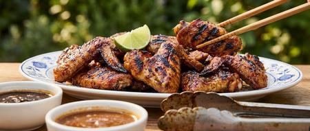 Chicken Wings mit zweierlei Marinade Chicken Wings mit zweierlei Marinade