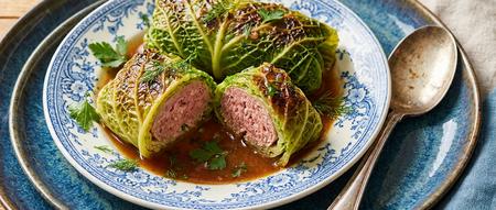 Wirsingrouladen mit Kalbshack Wirsingrouladen mit Kalbshack